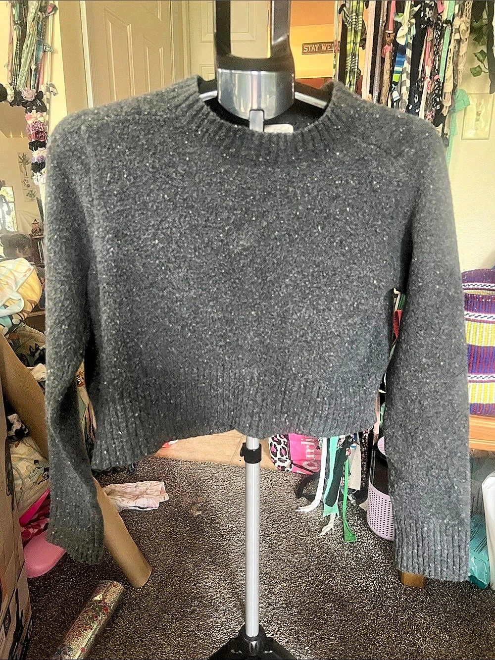 Universal Thread Women's Boucle Crewneck Sweater in Black Size Medium